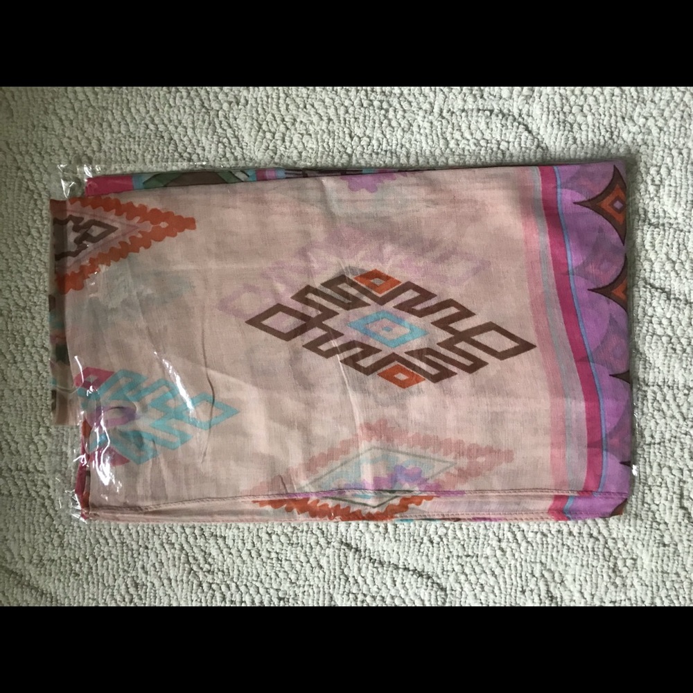 🔥Gorgeous Infinity Scarf NEW🔥 - Picture 5 of 5